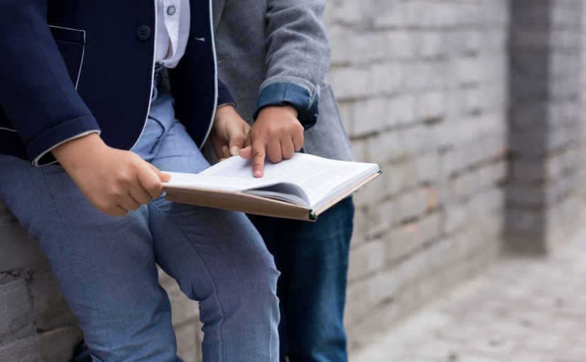 Problemy zespolone z zgodną wokalizacją dotykają raz po raz większą ilości dzieci .